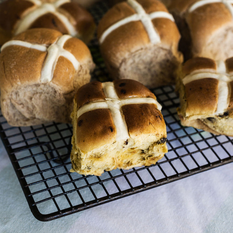 Cinnamon Hot Cross Buns